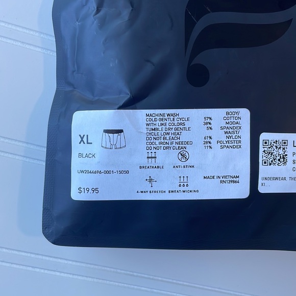 Fabletics The 24-7 Boxer Briefs in black - Picture 4 of 5